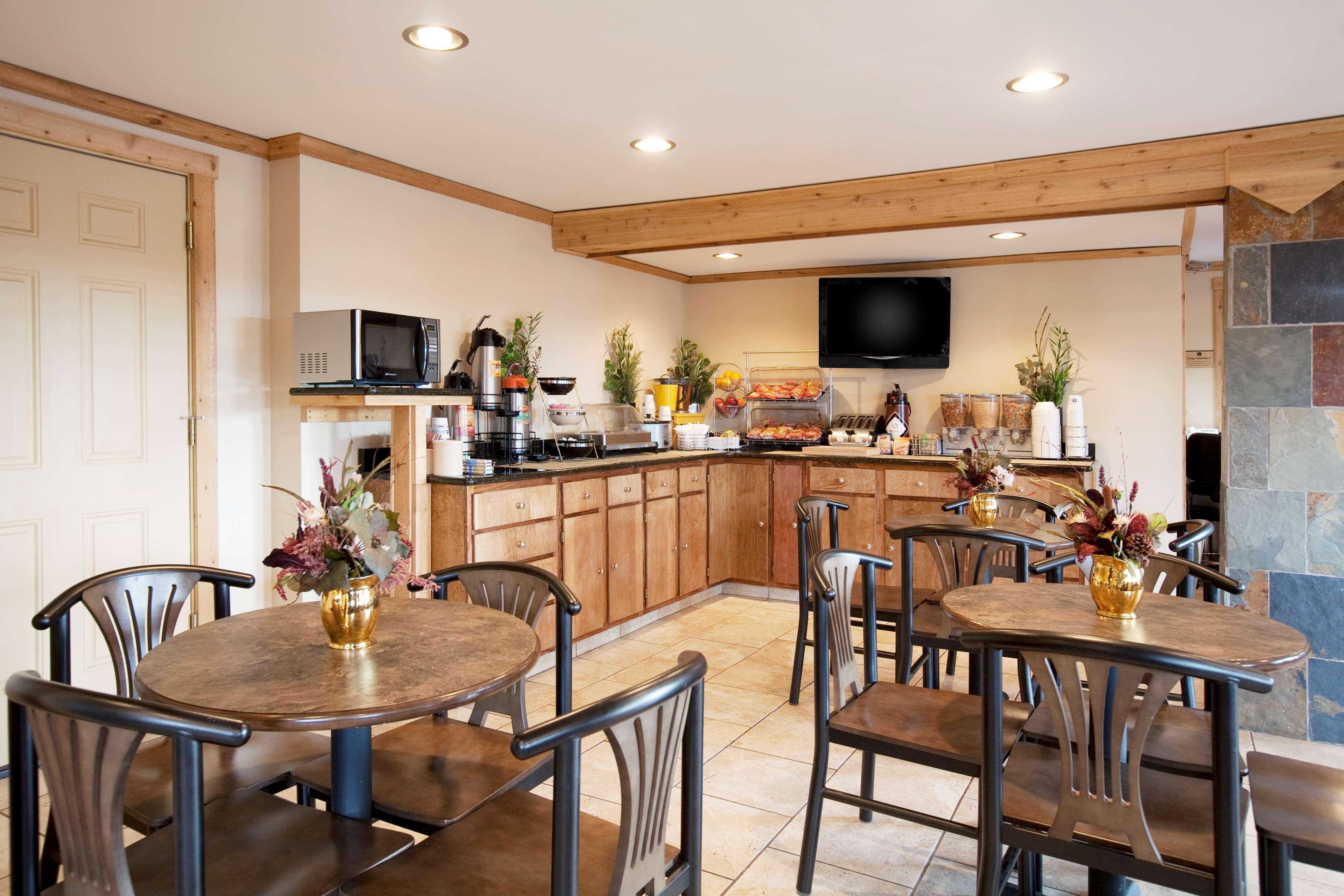 Best Western Torchlite Wheatland Ресторант снимка