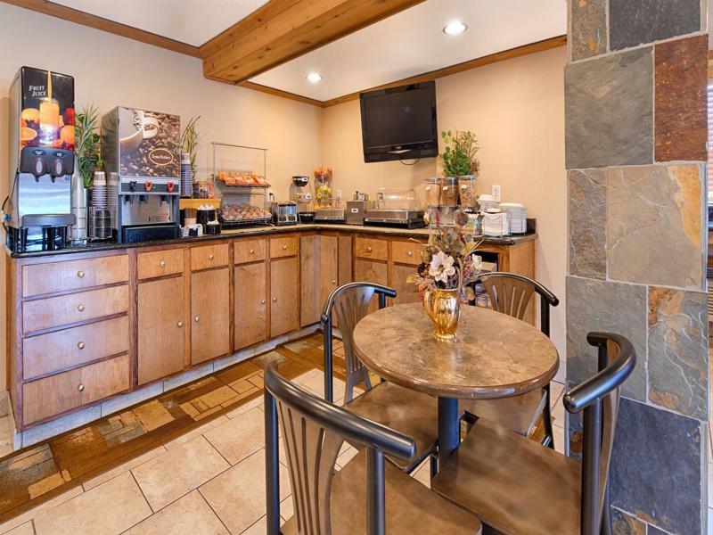 Best Western Torchlite Wheatland Екстериор снимка